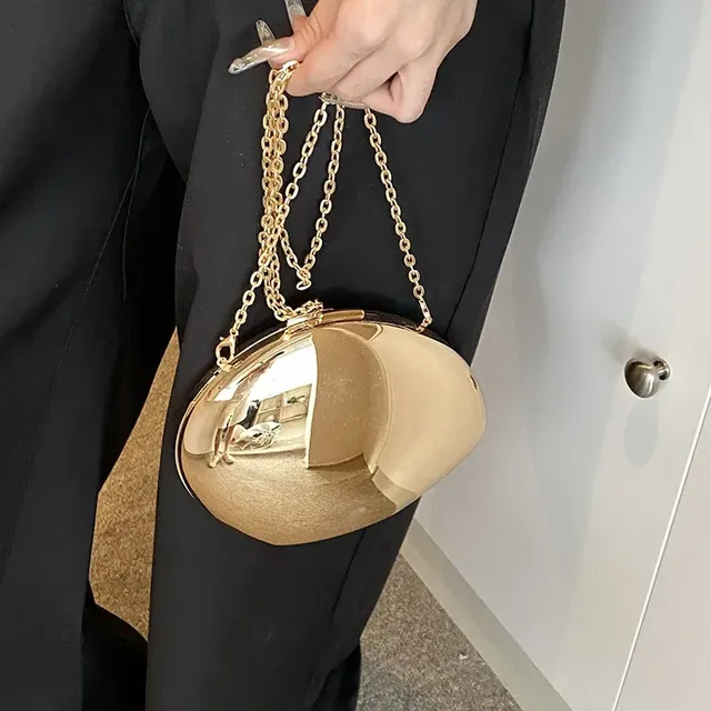 Designer Acrylic Shell Shape Clutch Bag 1